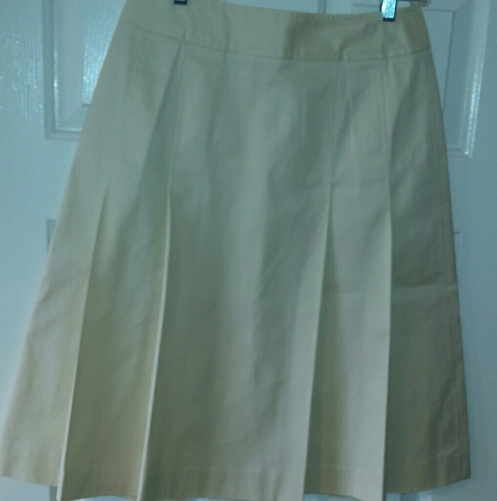 Brooks Brothers pale yellow skirt
